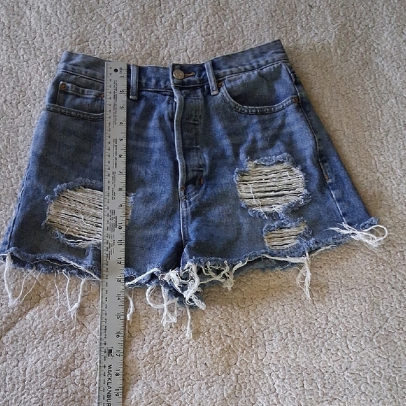 PacSun Light Blue Ripped Jean Shorts - Picture 5 of 7